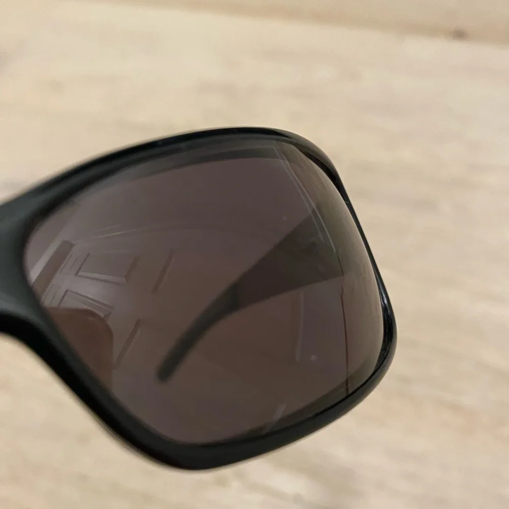Burberry Black Wrap Sunglasses with Check Inside and on Arms 8436/S 58/14 Size - Picture 10 of 16